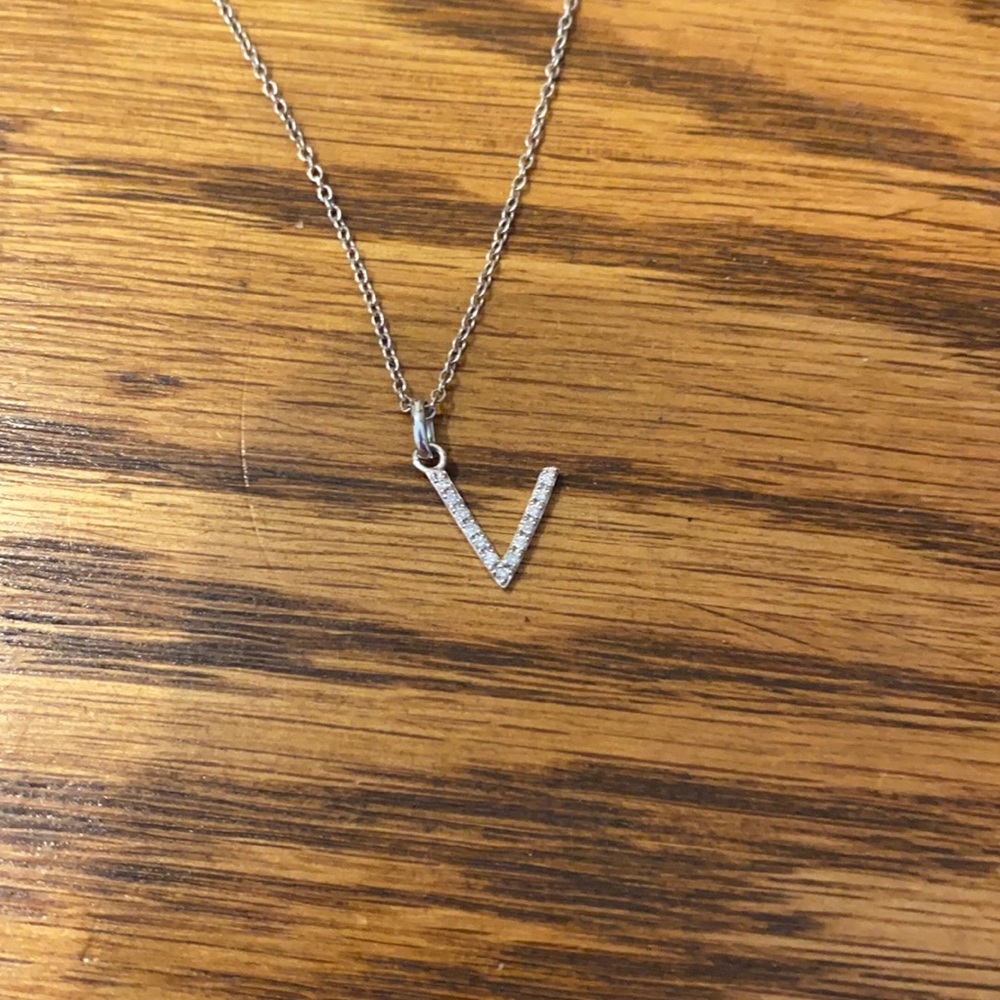 ‘16 real diamond hand made V necklace